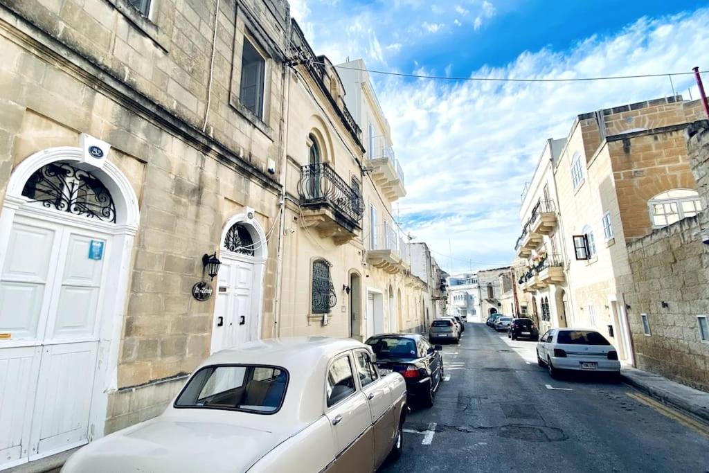 Free Breakfast, Pool, Spacious Aircon Hideaway Apartment Mosta Exterior photo