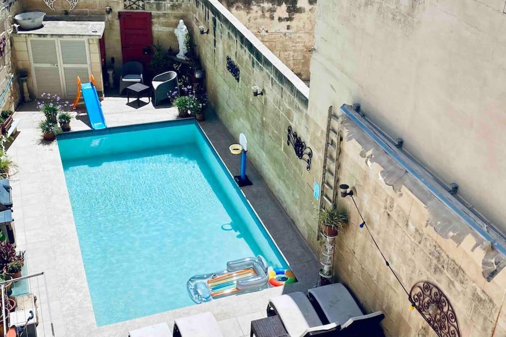 Free Breakfast, Pool, Spacious Aircon Hideaway Apartment Mosta Exterior photo