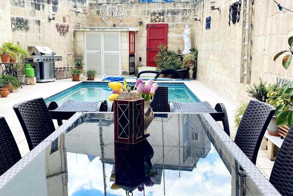 Free Breakfast, Pool, Spacious Aircon Hideaway Apartment Mosta Exterior photo